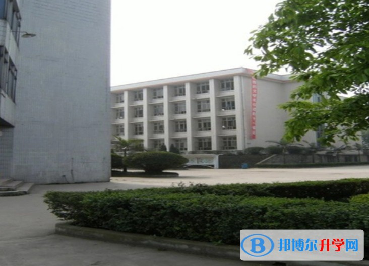 2025富順縣城關(guān)中學(xué)招生計(jì)劃 招生人數(shù)是多少(附要求、條件、對(duì)象)