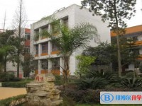 四川省富順縣城關(guān)中學(xué)地址，乘車路線