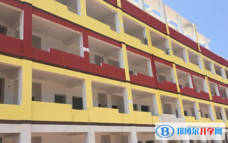 玉龍中學(xué)地址，乘車路線