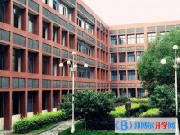 四川省江油市第一中學地址，乘車路線