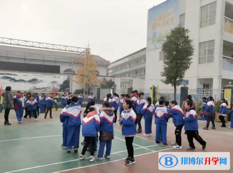 劍閣縣開(kāi)封中學(xué)招生簡(jiǎn)章2025年