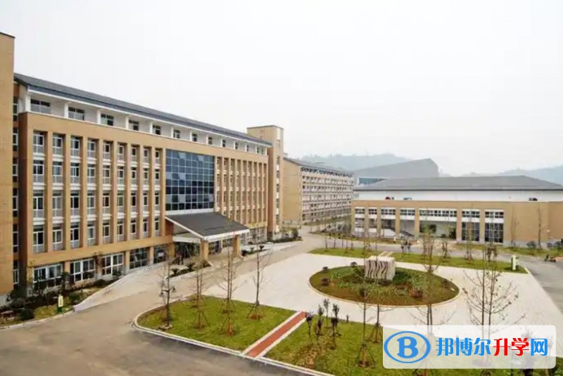 四川省青川中學(xué)地址，乘車路線